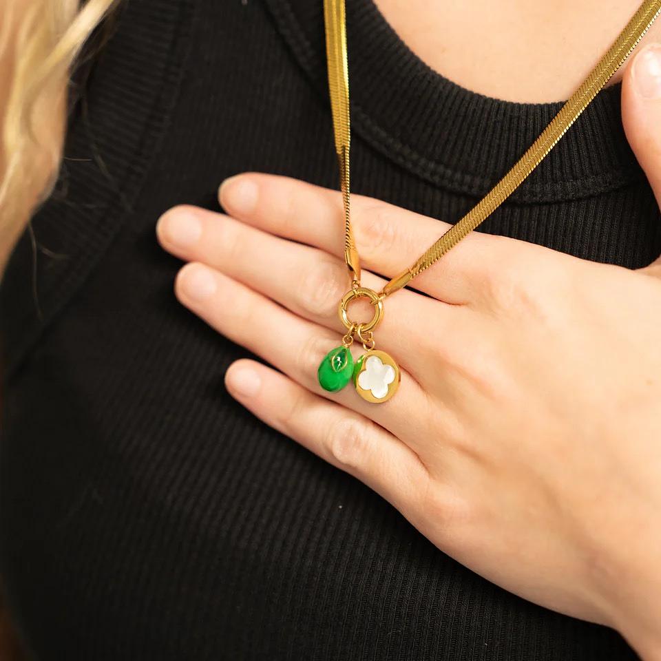 18K Gold Pearl Floral Charm