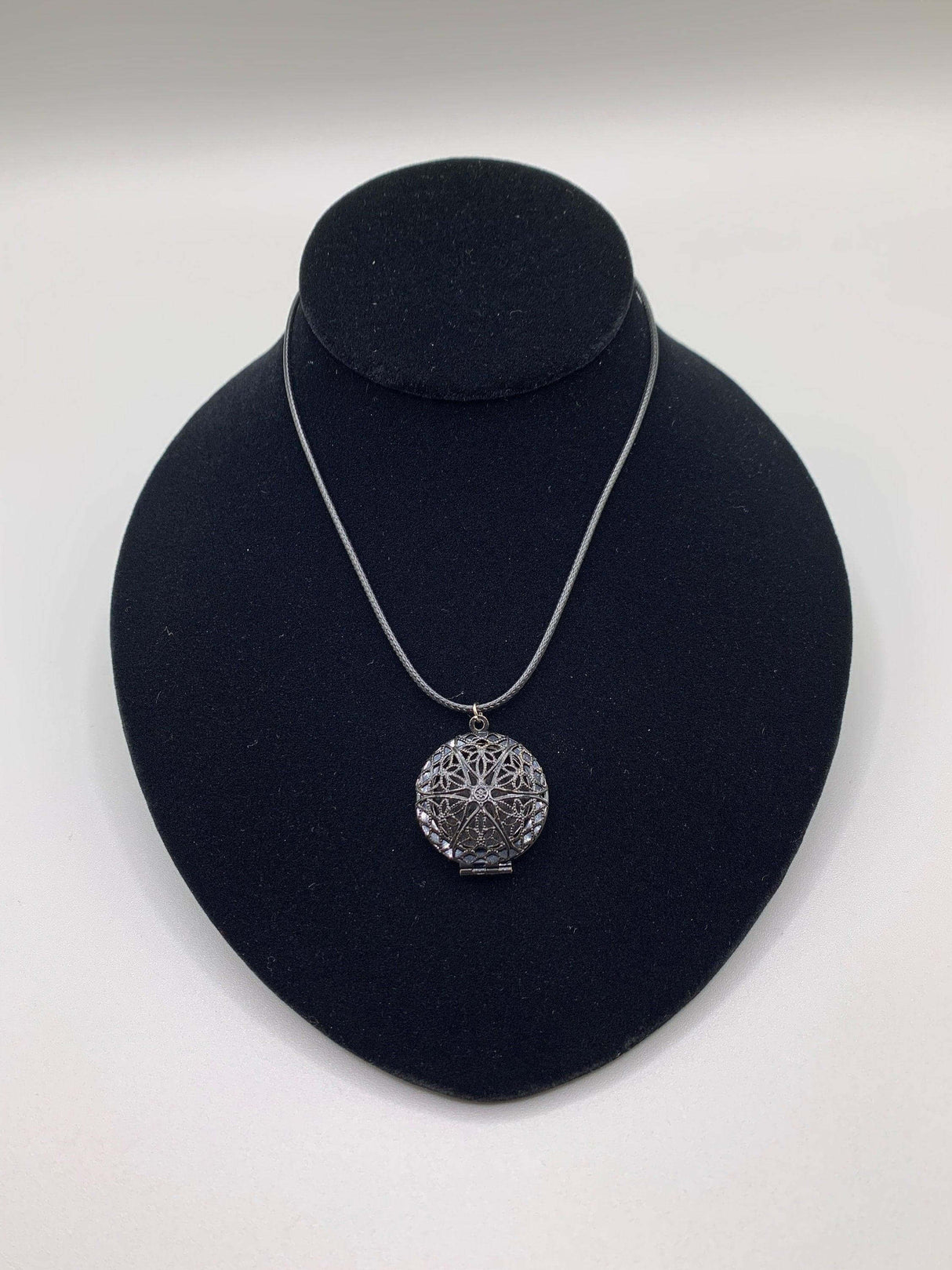 Colored Diffuser Locket Necklaces - Winks Design Studio,LLC