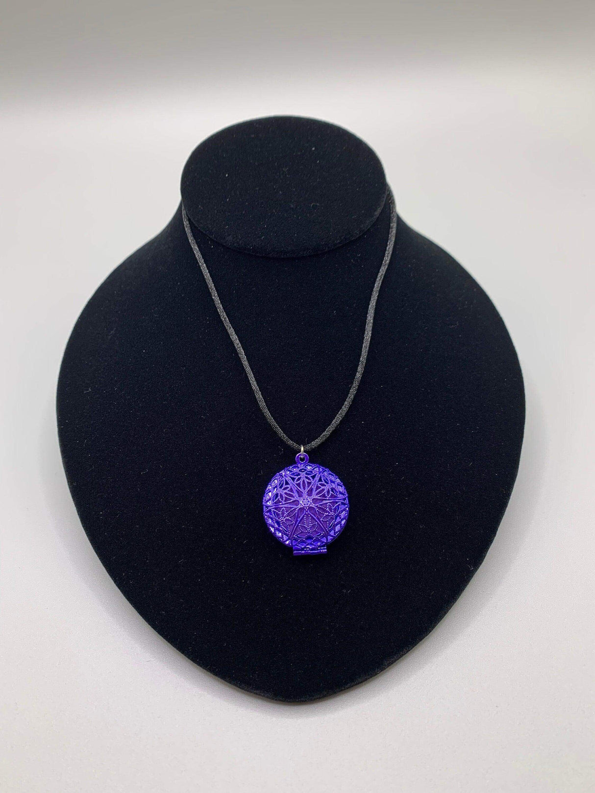 Colored Diffuser Locket Necklaces - Winks Design Studio,LLC