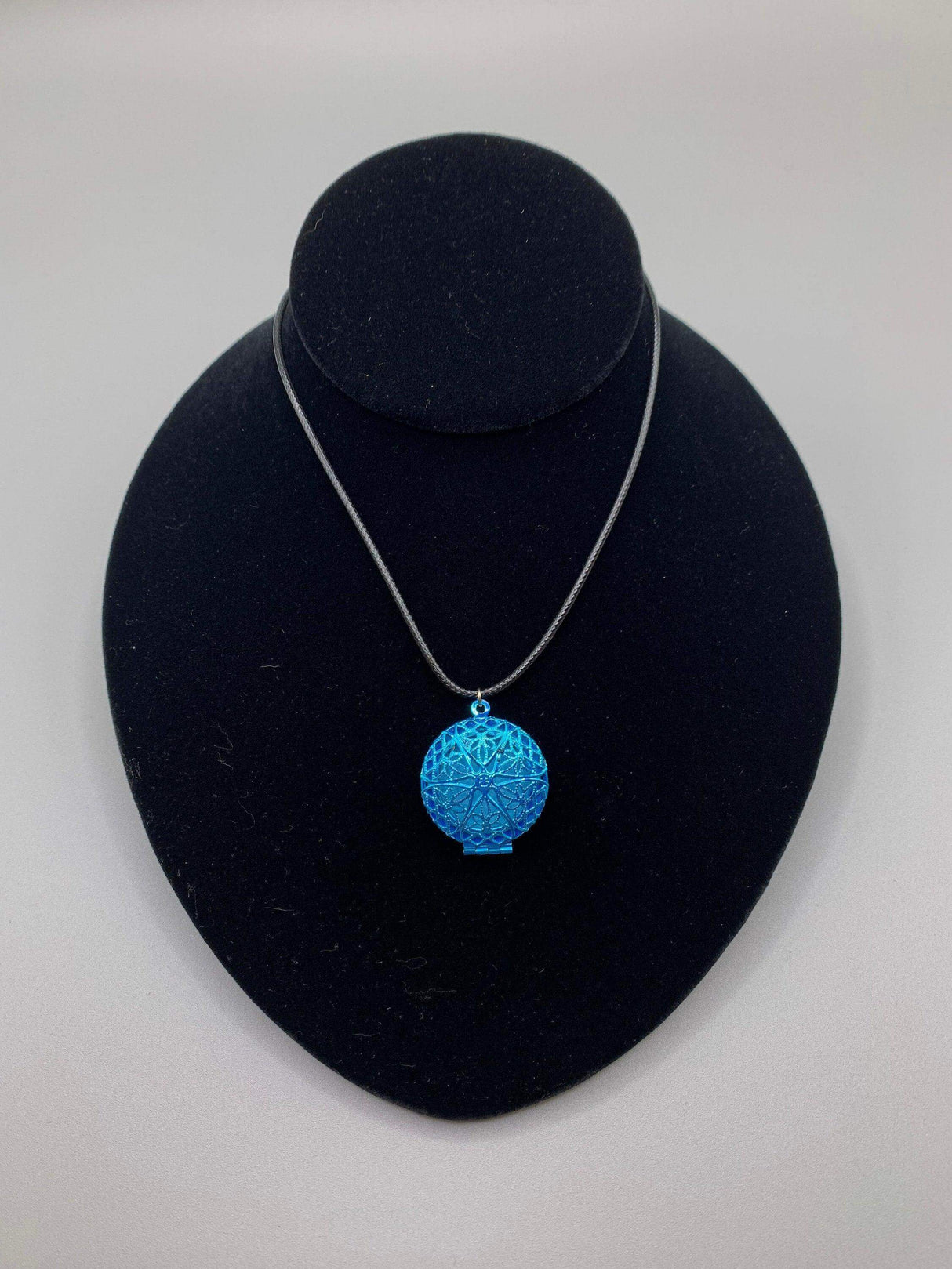 Colored Diffuser Locket Necklaces - Winks Design Studio,LLC