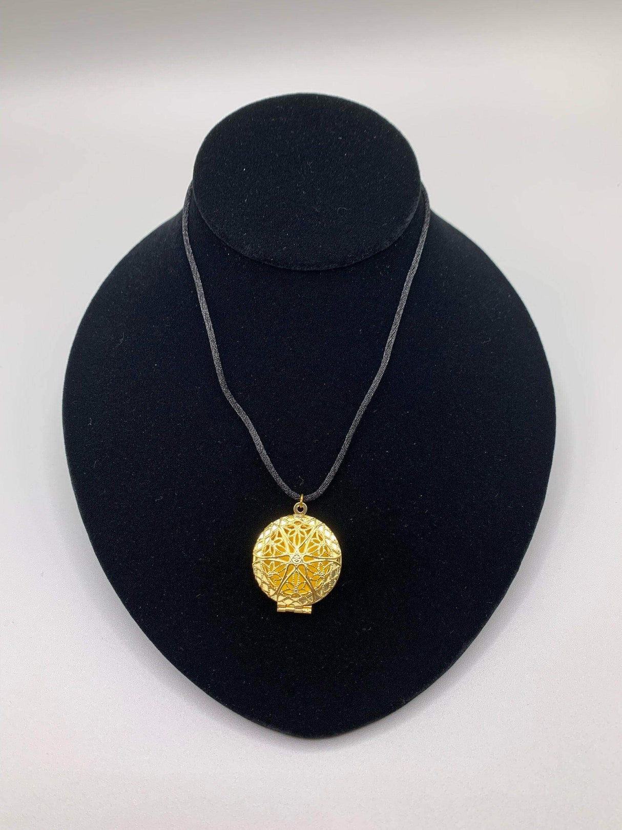 Colored Diffuser Locket Necklaces - Winks Design Studio,LLC