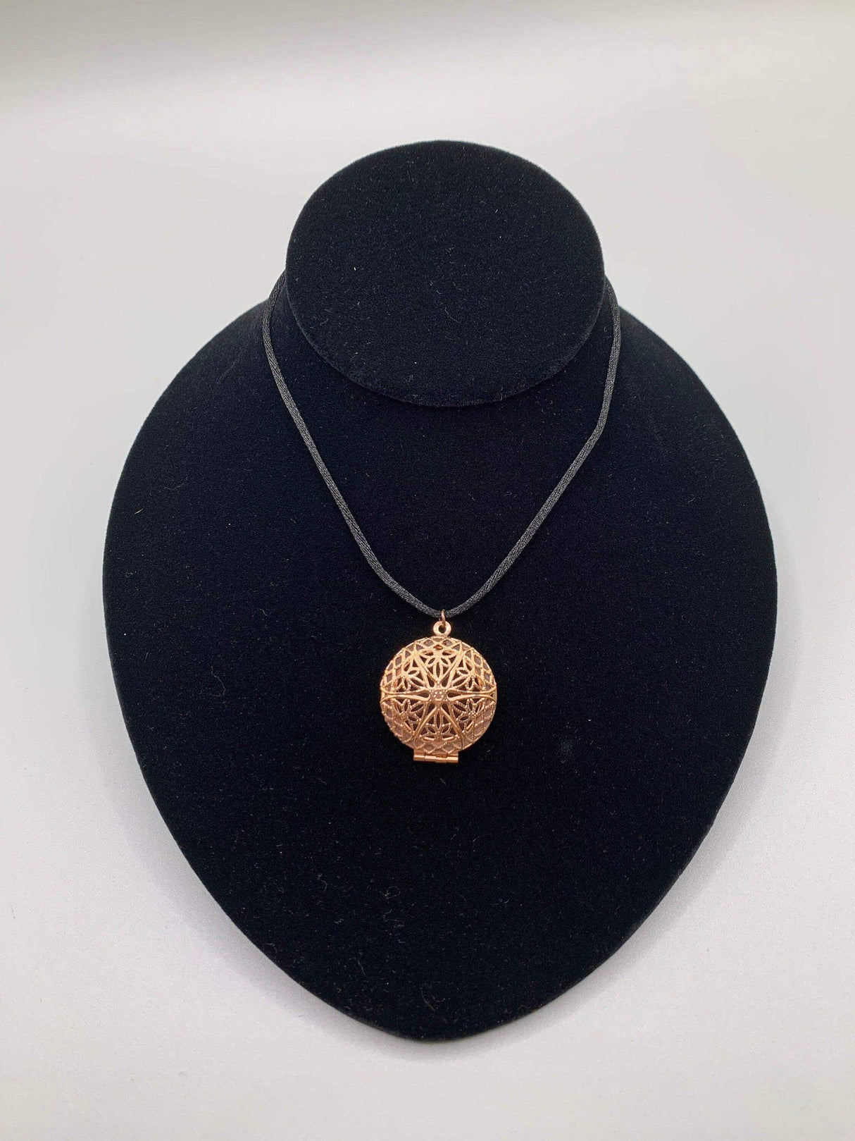 Colored Diffuser Locket Necklaces - Winks Design Studio,LLC