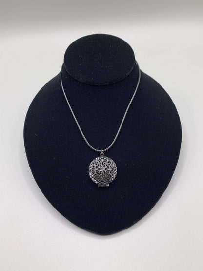Colored Diffuser Locket Necklaces - Winks Design Studio,LLC